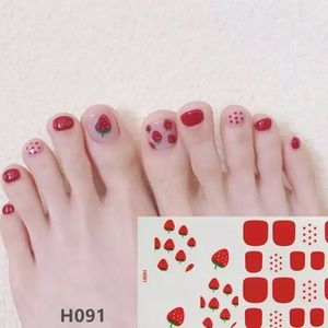 Strawberries Nail Strips Pedicure